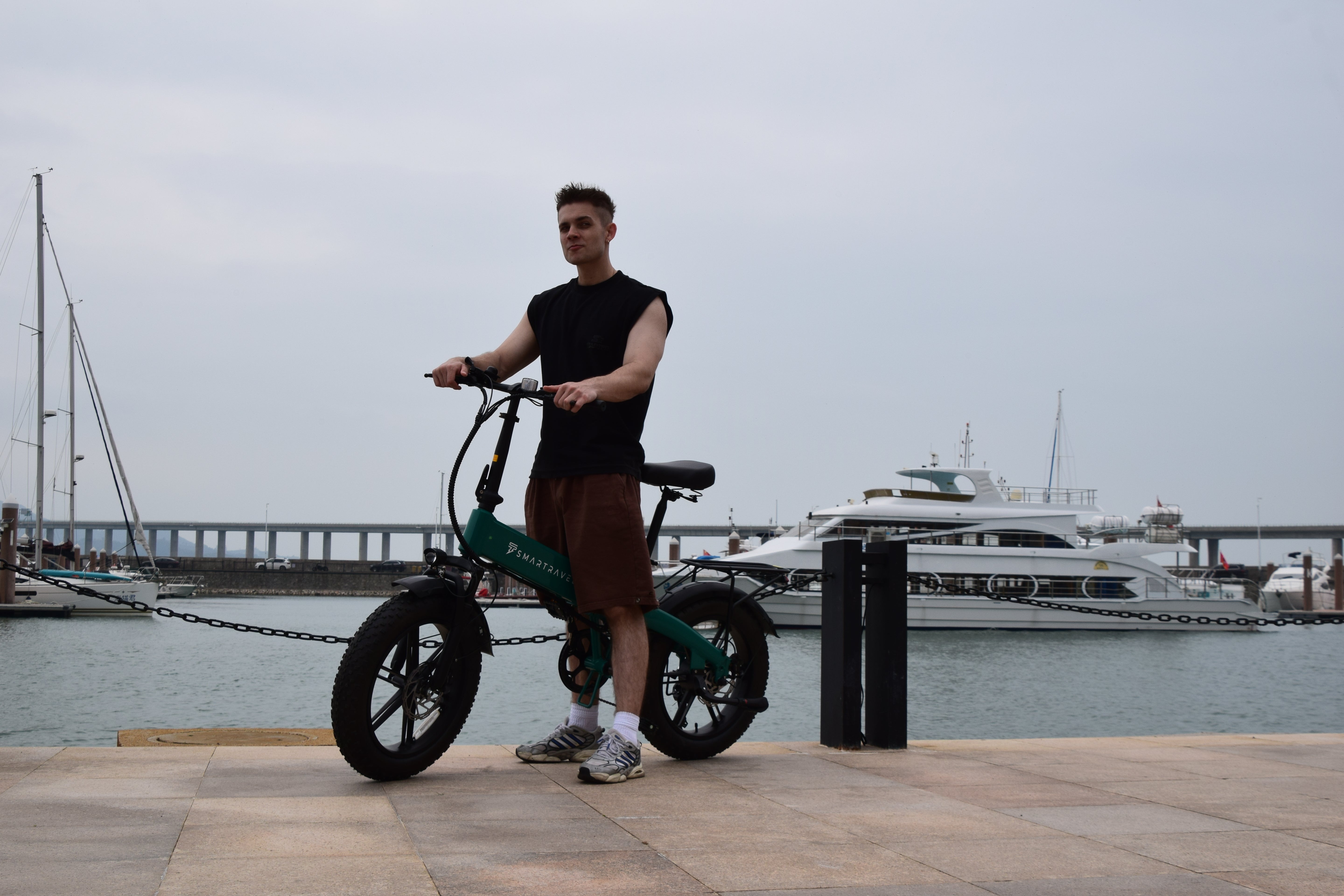 SMARTRAVEL M6 Fat Tire Folding E-Bike