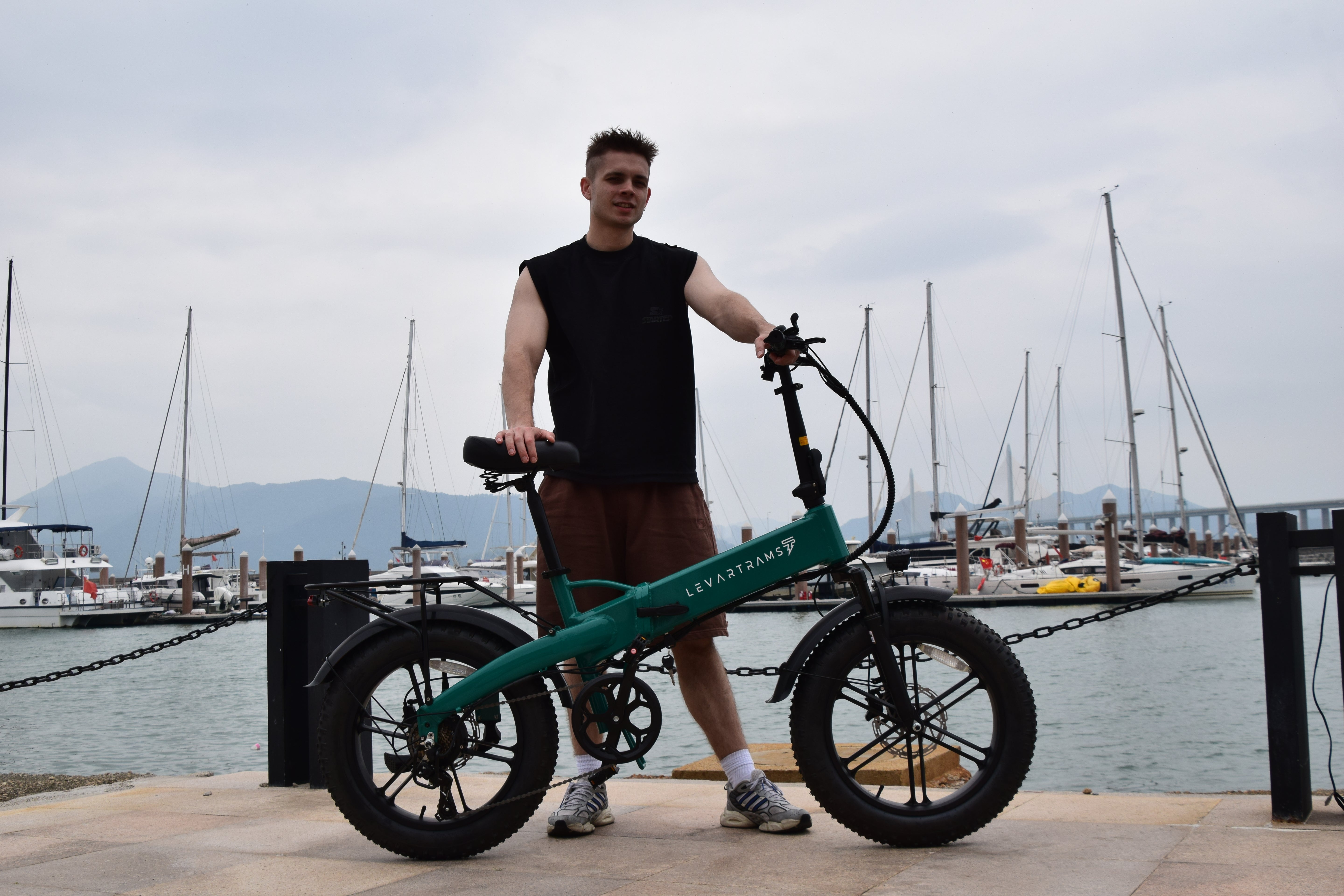 SMARTRAVEL M6 Fat Tire Folding E-Bike