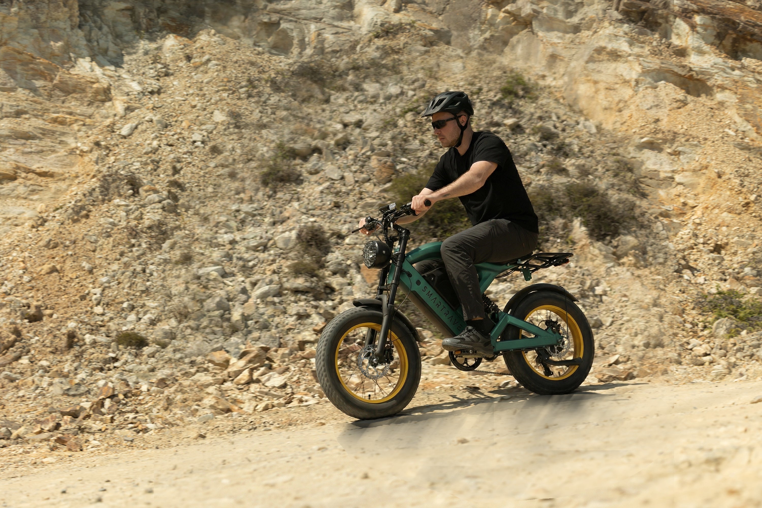 Smartravel Raptor ST202