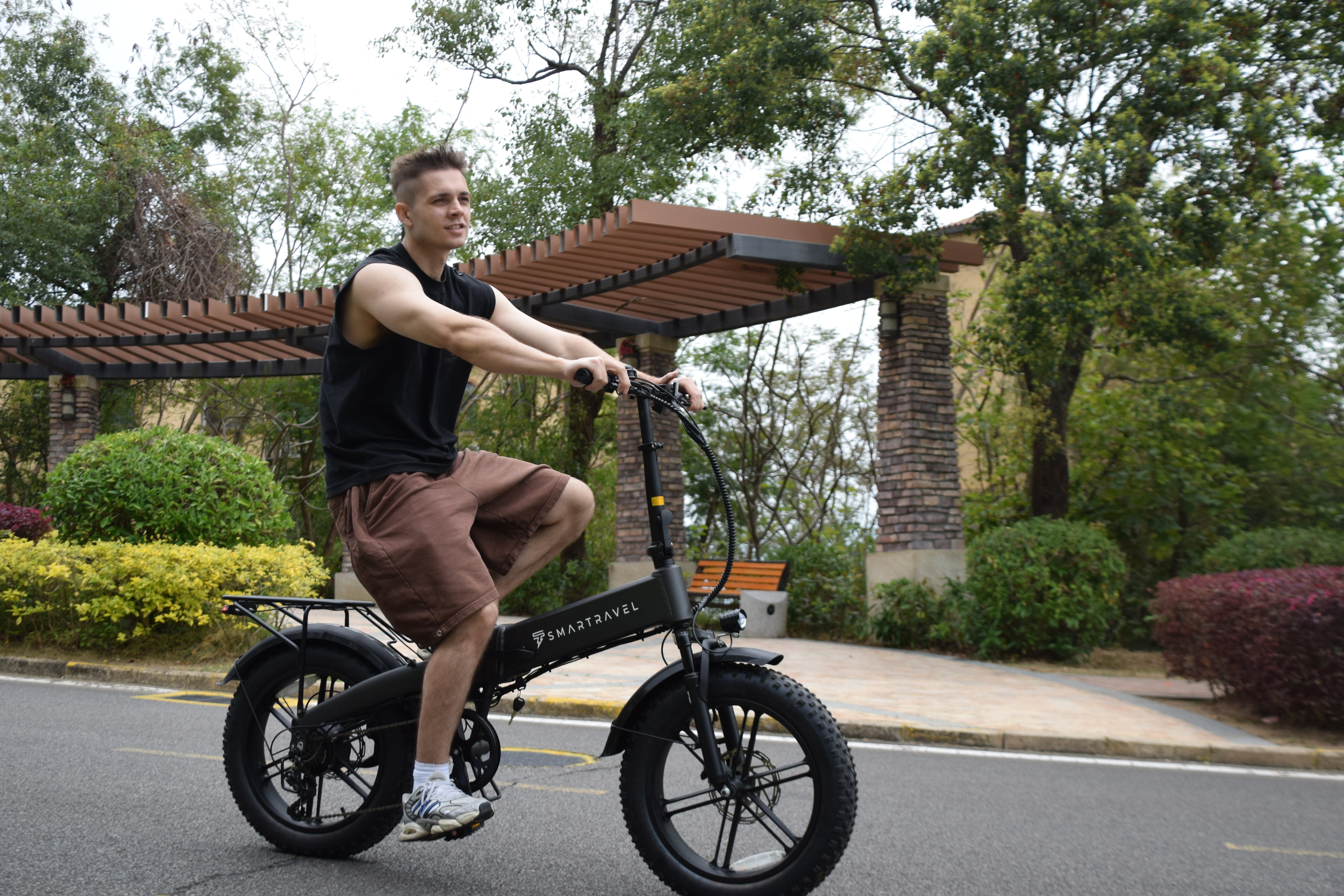 SMARTRAVEL M6 Fat Tire Folding E-Bike